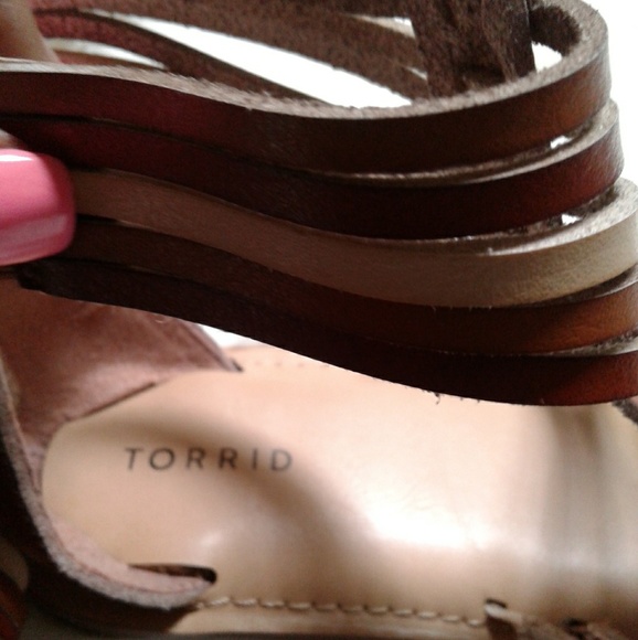 Torrid Gladiators sz. 9W NWOT - Picture 5 of 8